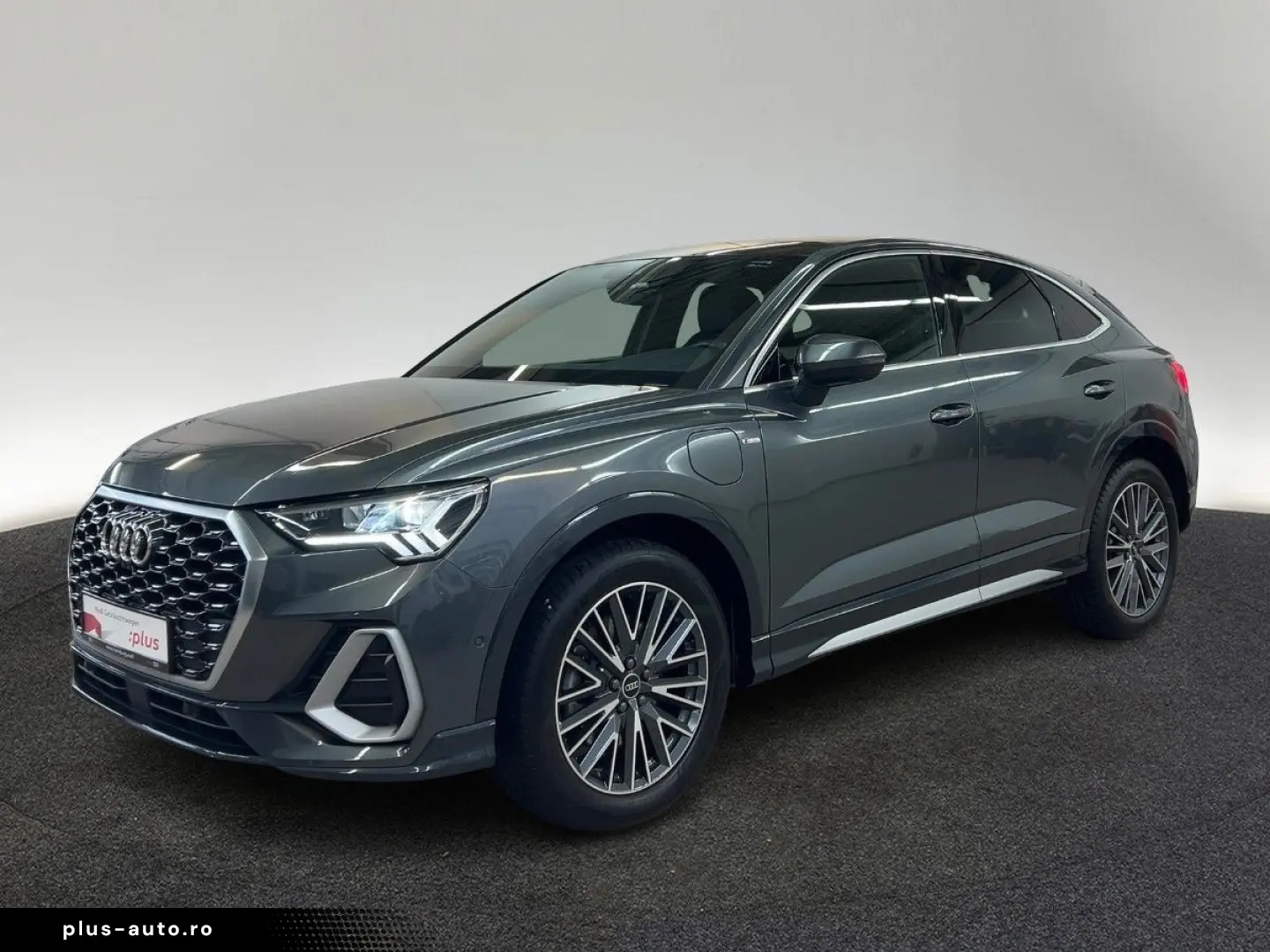 AUDI Q3 Sportback 45 TFSI e S line S tronic Pano AHK