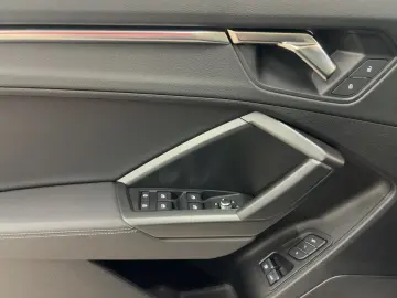 AUDI Q3 Sportback 45 TFSI e S line S tronic Pano AHK