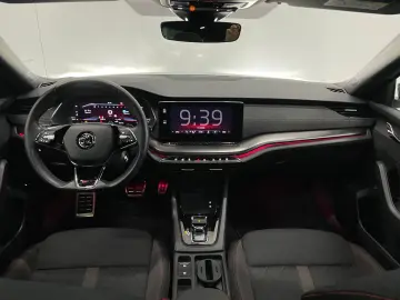 SKODA Octavia Combi RS Matrix Pano. Keyless AHK Kamera