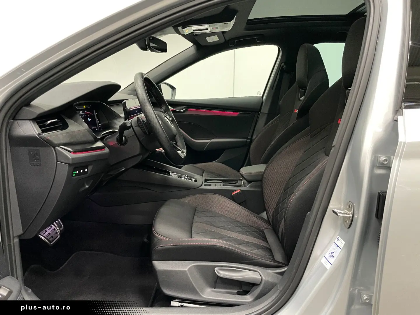 SKODA Octavia Combi RS Matrix Pano. Keyless AHK Kamera