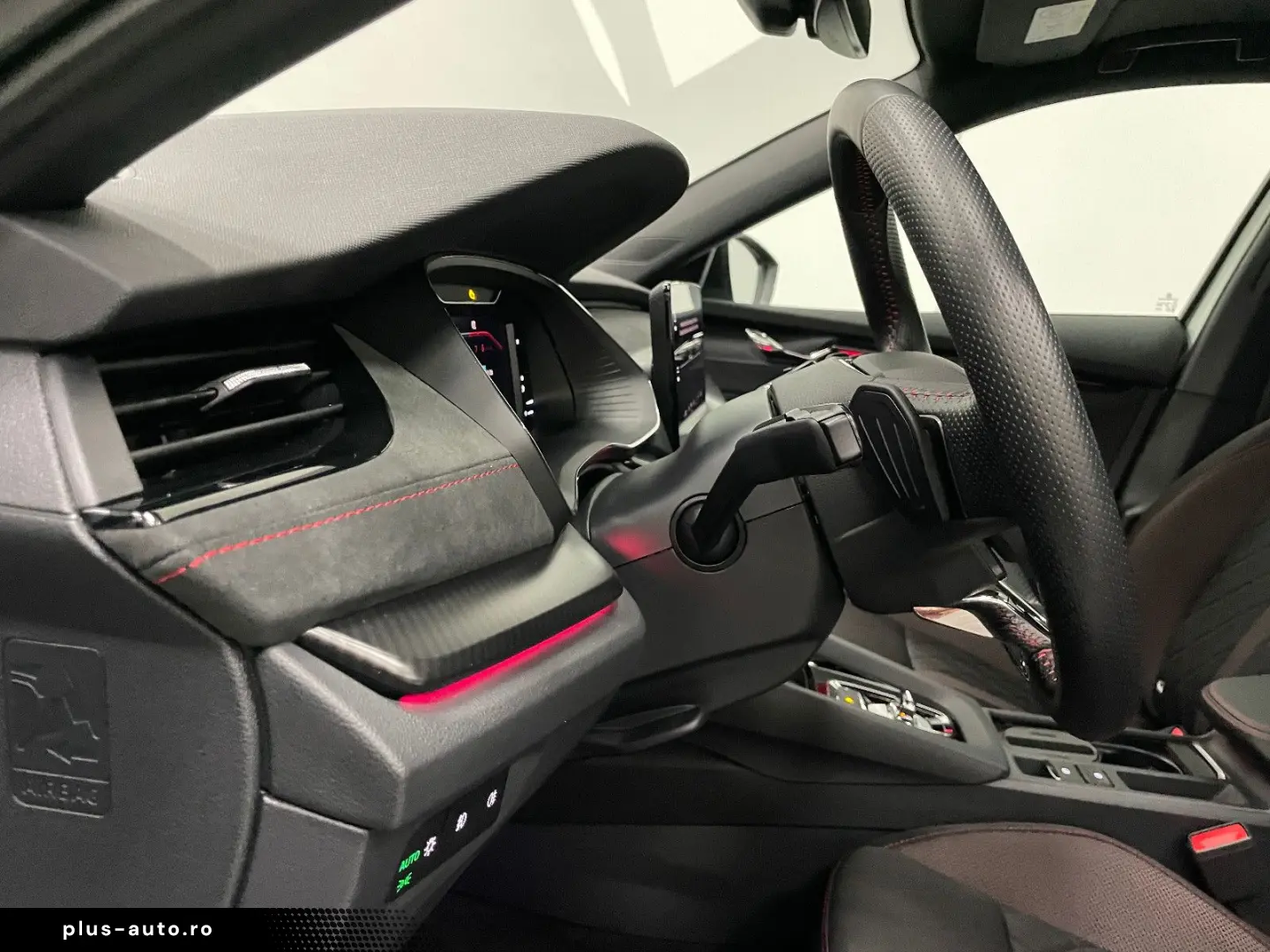 SKODA Octavia Combi RS Matrix Pano. Keyless AHK Kamera