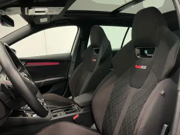 SKODA Octavia Combi RS Matrix Pano. Keyless AHK Kamera