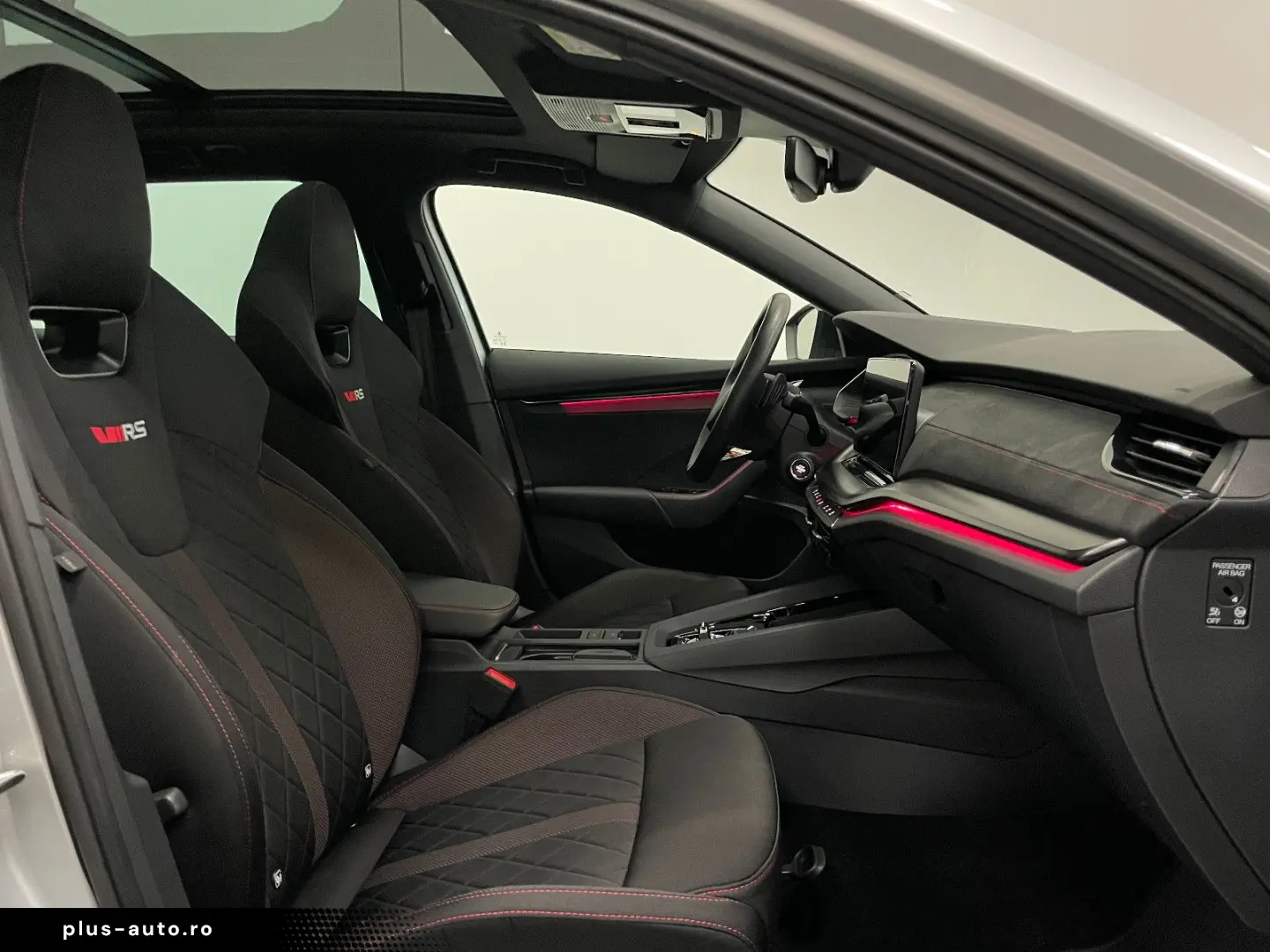 SKODA Octavia Combi RS Matrix Pano. Keyless AHK Kamera