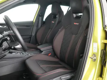 SKODA OCTAVIA COMBI RS 2.0TSI DSG NAVI MATRIX-LED