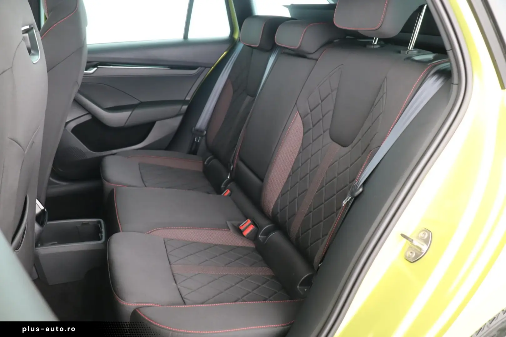 SKODA OCTAVIA COMBI RS 2.0TSI DSG NAVI MATRIX-LED