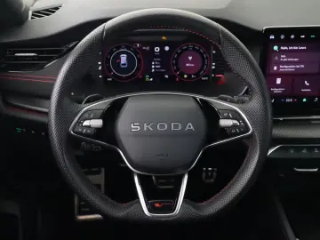 SKODA OCTAVIA COMBI RS 2.0TSI DSG NAVI MATRIX-LED