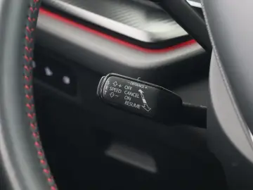 SKODA OCTAVIA COMBI RS 2.0TSI DSG NAVI MATRIX-LED