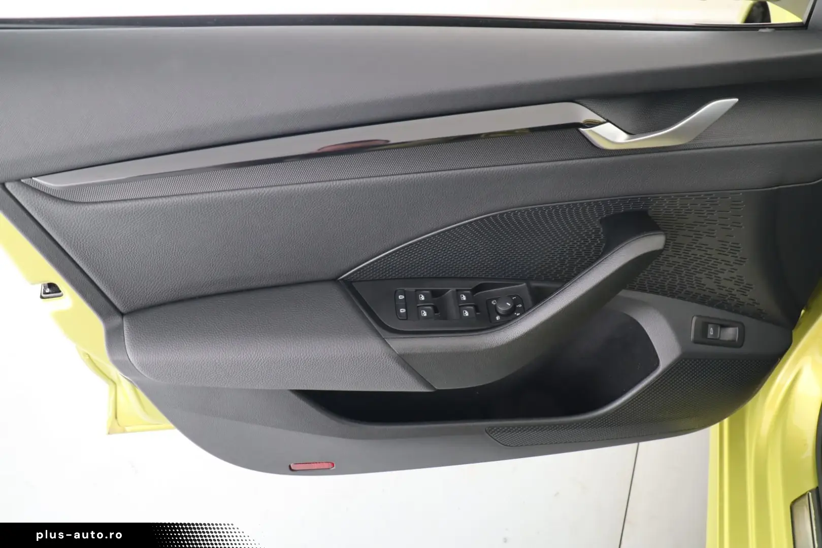 SKODA OCTAVIA COMBI RS 2.0TSI DSG NAVI MATRIX-LED