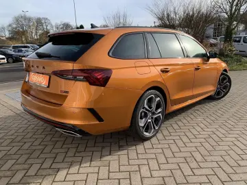 SKODA Octavia 2.0TSI DSG RS el.Klappe ACC Winterpaket