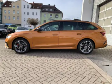 SKODA Octavia 2.0TSI DSG RS el.Klappe ACC Winterpaket