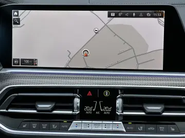 BMW X5 xDrive30d M-Sport NAV LED AHK