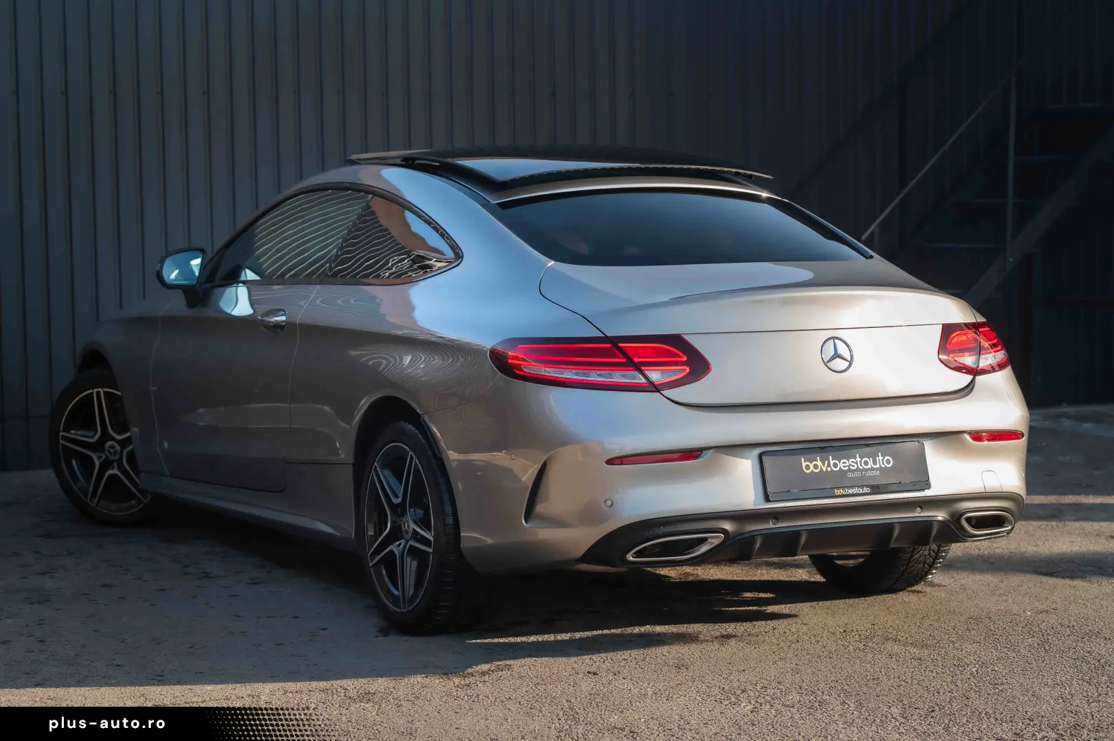 Mercedes-Benz C 400 4Matic 9G-TRONIC AMG Line