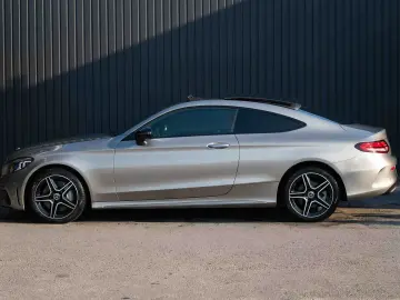 Mercedes-Benz C 400 4Matic 9G-TRONIC AMG Line