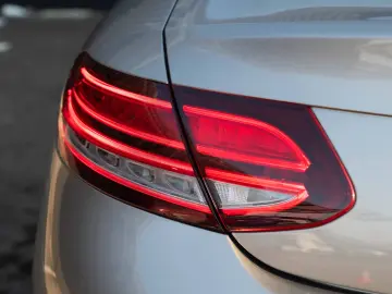 Mercedes-Benz C 400 4Matic 9G-TRONIC AMG Line