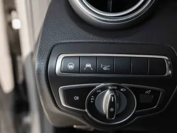 Mercedes-Benz C 400 4Matic 9G-TRONIC AMG Line