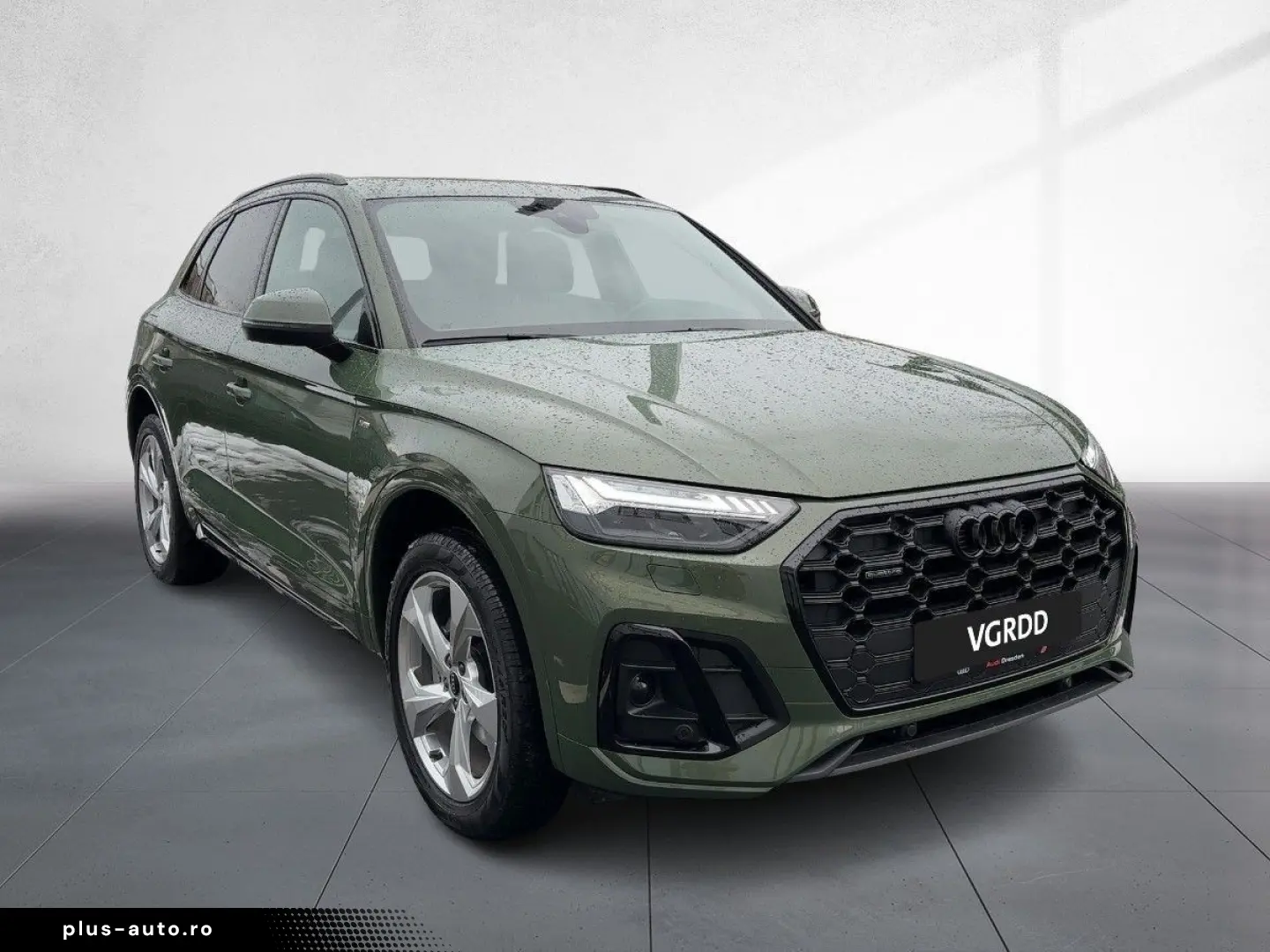 AUDI Q5 40 TDI S line quattro Matrix Pano B&O Leder