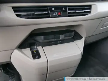 VW Multivan 2.0 TDI DSG Life ACC PDC Navi Kamera SH