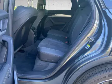 AUDI Q5 Sportback 40 TDI qu. S line  Matrix Business