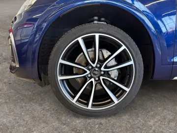 AUDI Q5 Sportback 40 TDI qu. S-tronic S-Line  Matrix-