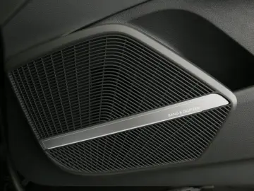 AUDI Q5 40 TDI quattro S tronic S line  LED Navi AHK