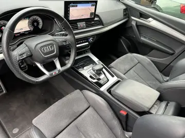 AUDI Q5 40 TDI Qu S-Line NAV LED AHK VCOCK KAM