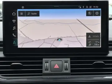 AUDI Q5 40 TDI Qu S-Line NAV LED AHK VCOCK KAM