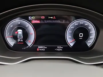 AUDI Q5 S-Line 50TDI quattro   Navi  Matrix  AHK  RFK