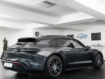 PORSCHE Taycan 4S ST Luft Pano Chrono BOSE 22KW