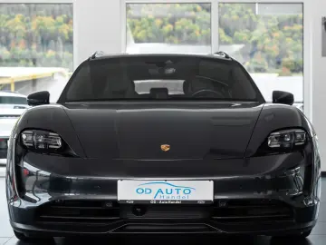 PORSCHE Taycan 4S ST Luft Pano Chrono BOSE 22KW