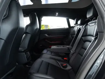 PORSCHE Taycan 4S ST Luft Pano Chrono BOSE 22KW