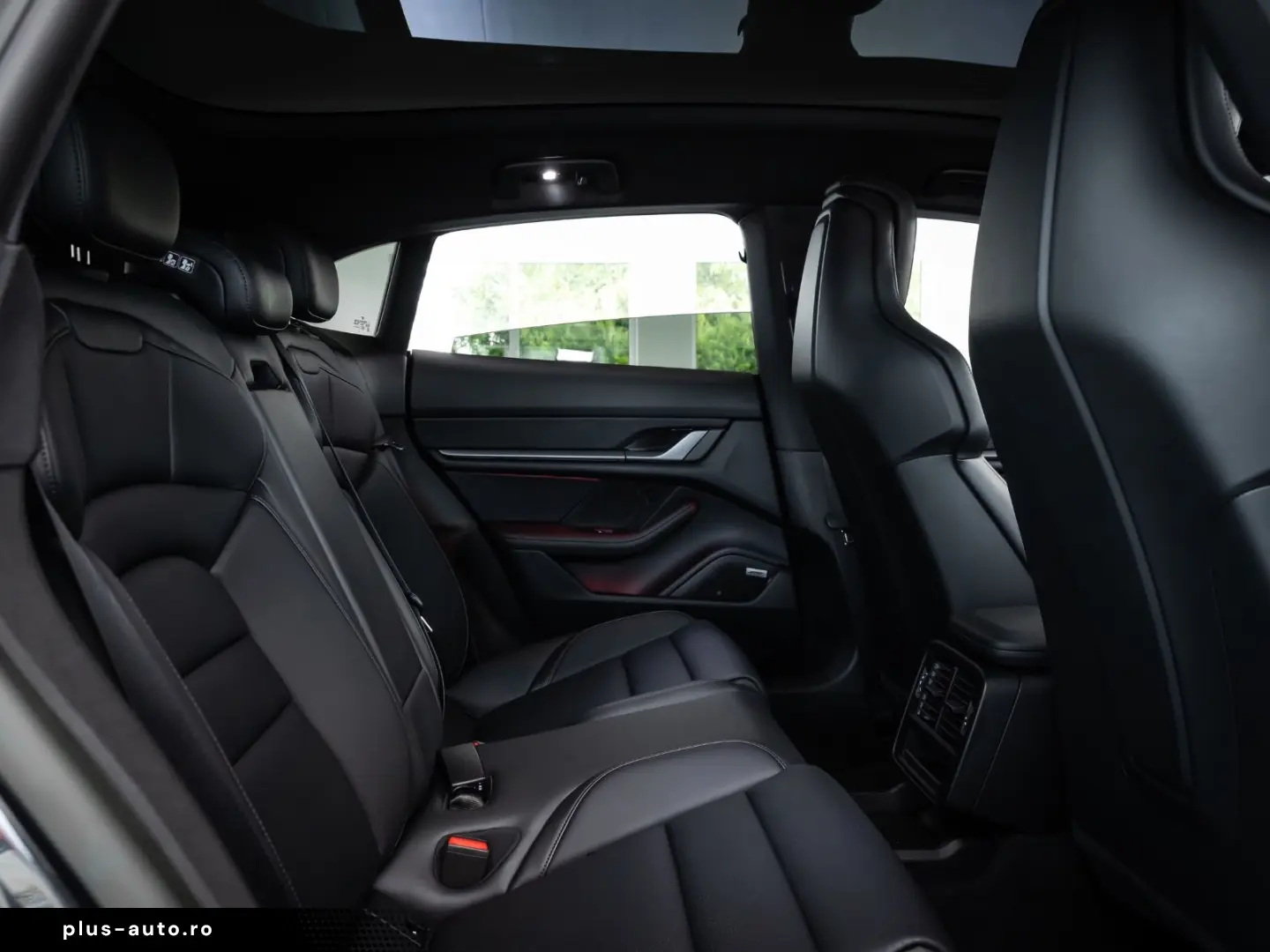 PORSCHE Taycan 4S ST Luft Pano Chrono BOSE 22KW