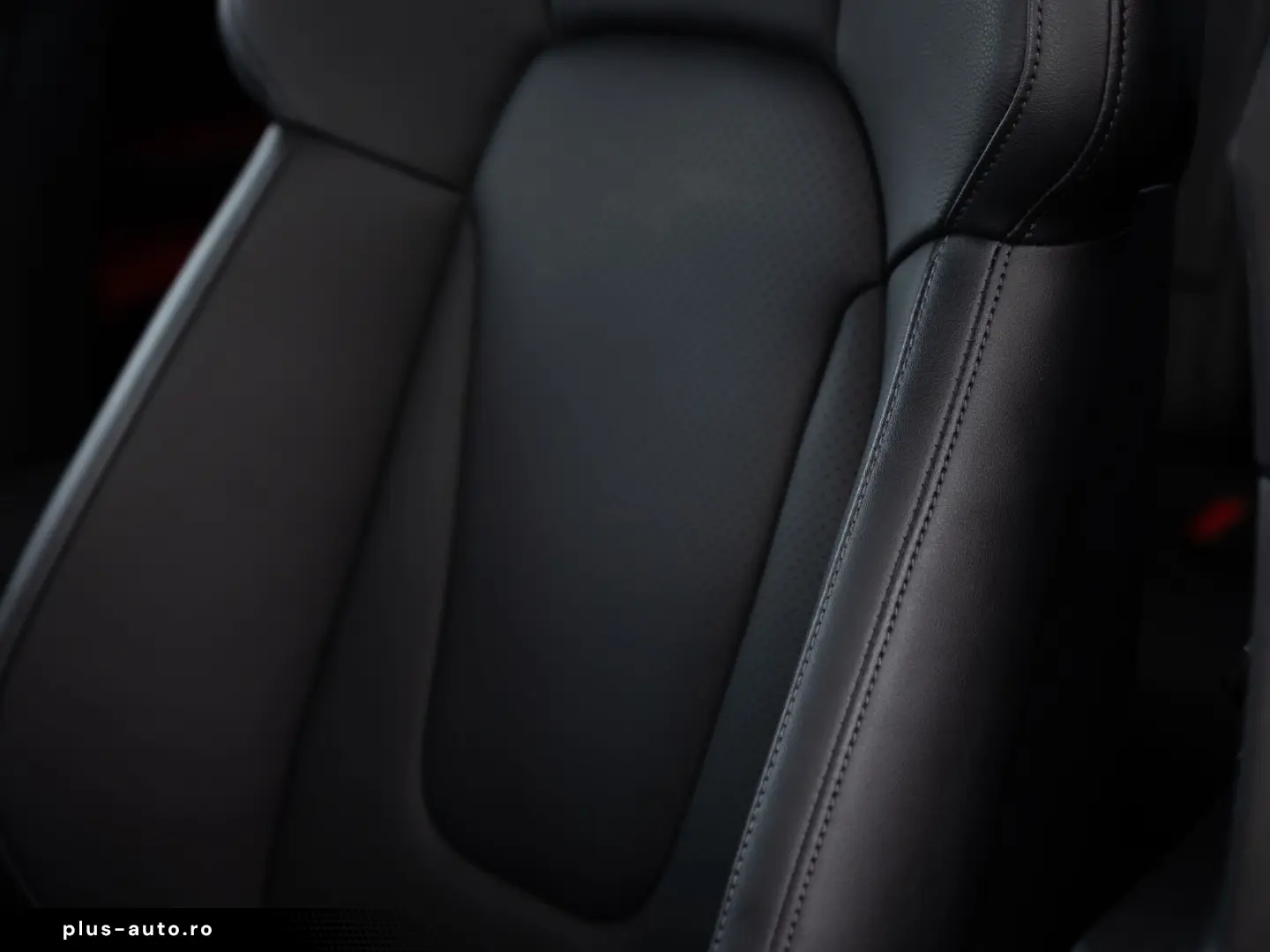 PORSCHE Taycan 4S ST Luft Pano Chrono BOSE 22KW