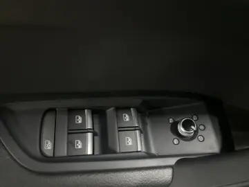 AUDI Q5 45 2.0 TFSI quattro S tronic  LED ACC LUFT SH