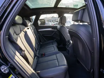 AUDI Q5 S line 40TDI quattr Stron 360  PANO Stdhz AHK