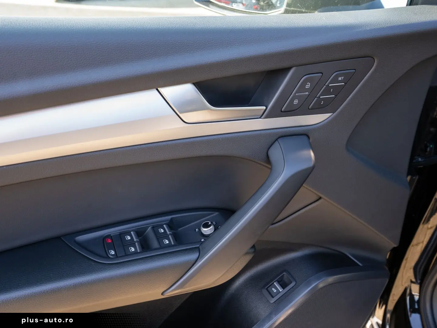 AUDI Q5 S line 40TDI quattr Stron 360  PANO Stdhz AHK