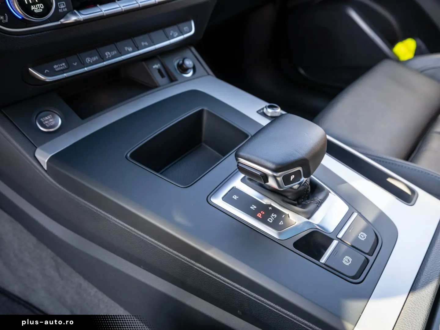 AUDI Q5 S line 40TDI quattr Stron 360  PANO Stdhz AHK