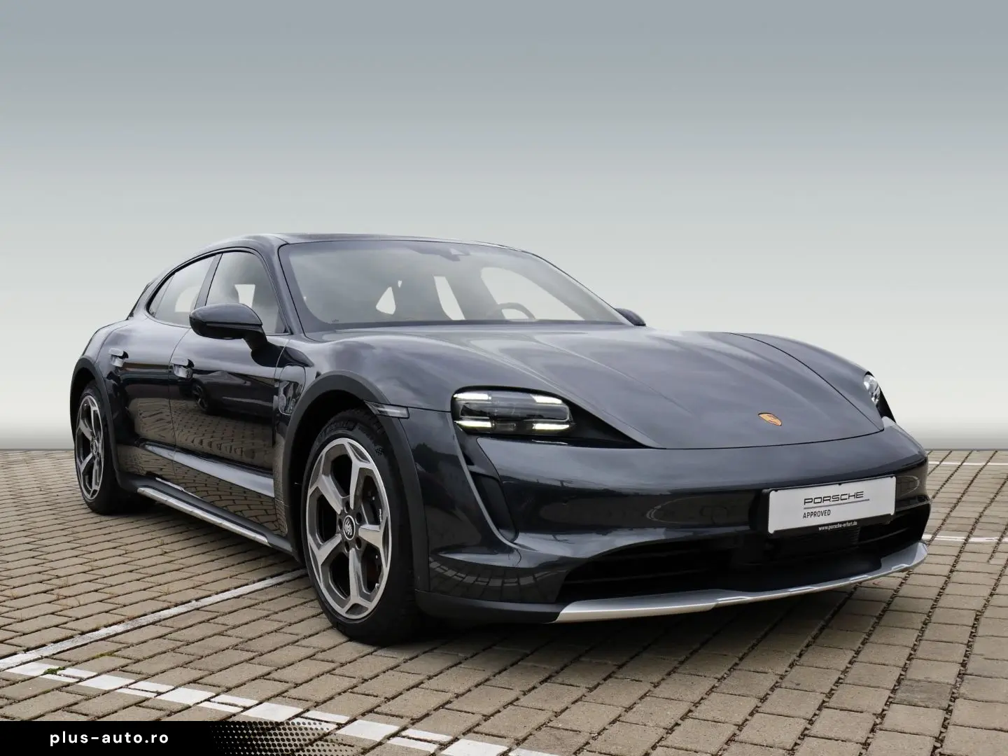 PORSCHE Taycan 4 Cross Turismo