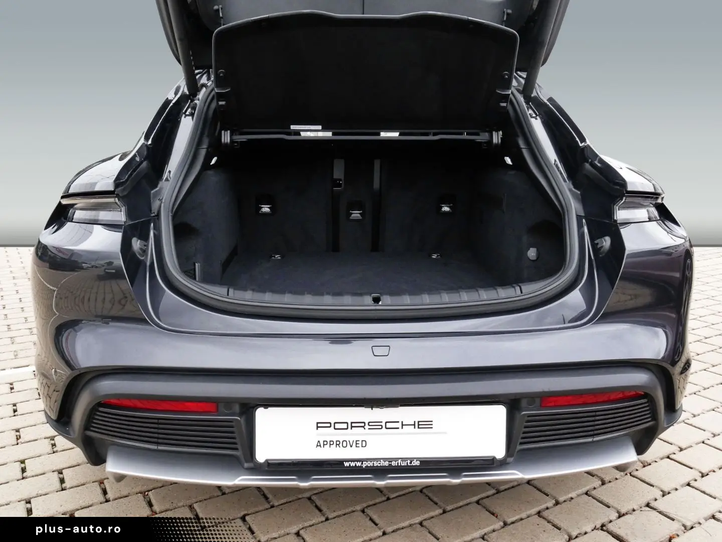 PORSCHE Taycan 4 Cross Turismo