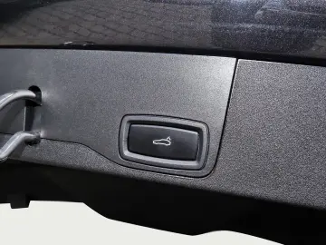 PORSCHE Taycan 4 Cross Turismo