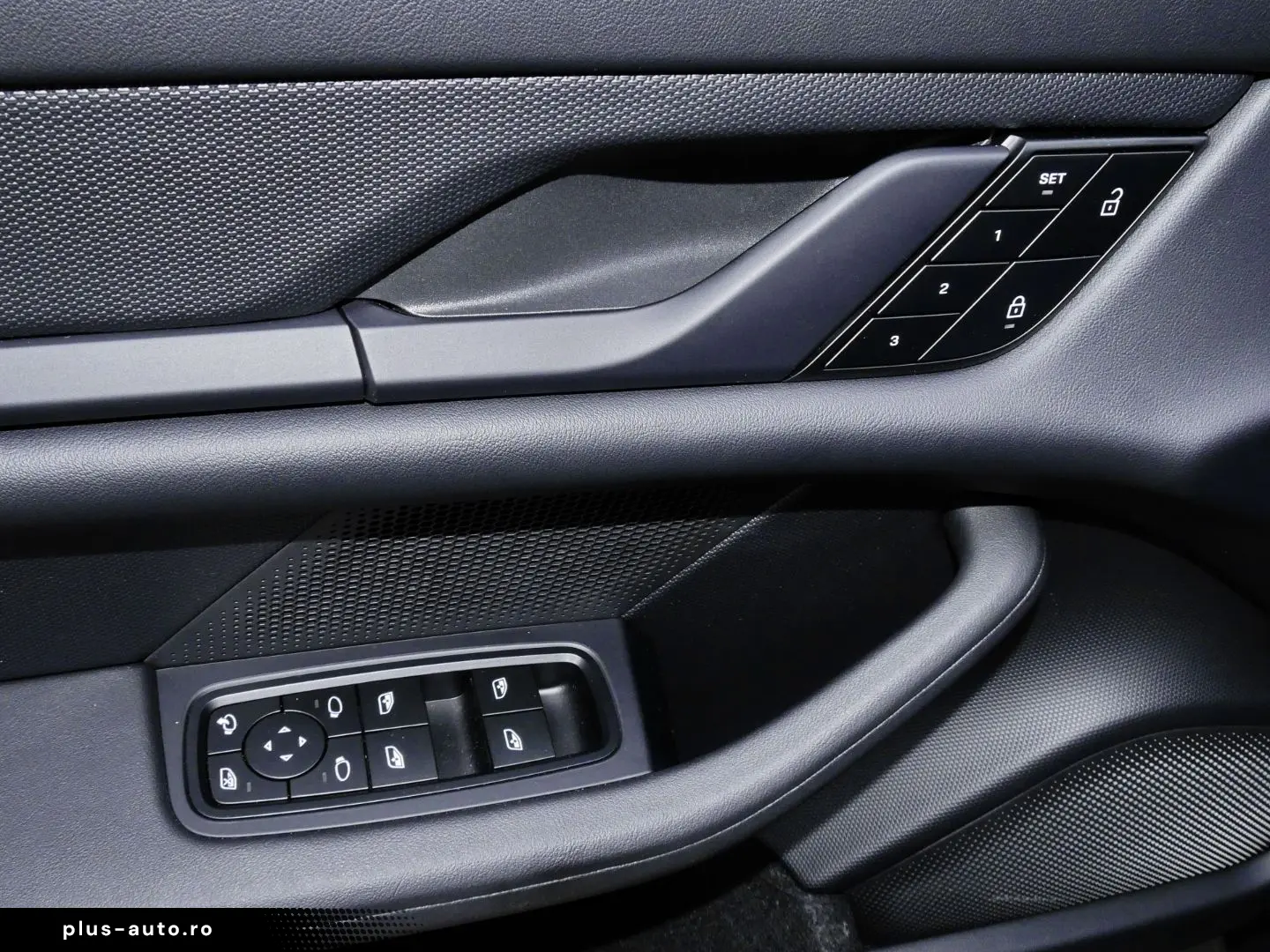 PORSCHE Taycan 4 Cross Turismo