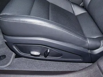 PORSCHE Taycan 4 Cross Turismo