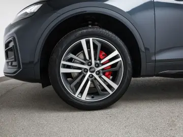 AUDI Q5 advanced 40 TDI qu. HUD  Pano  Kamera  Tour