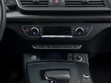 AUDI Q5 Sportback 40 TDI S-TRO QUA S-LINE VC NAV APP