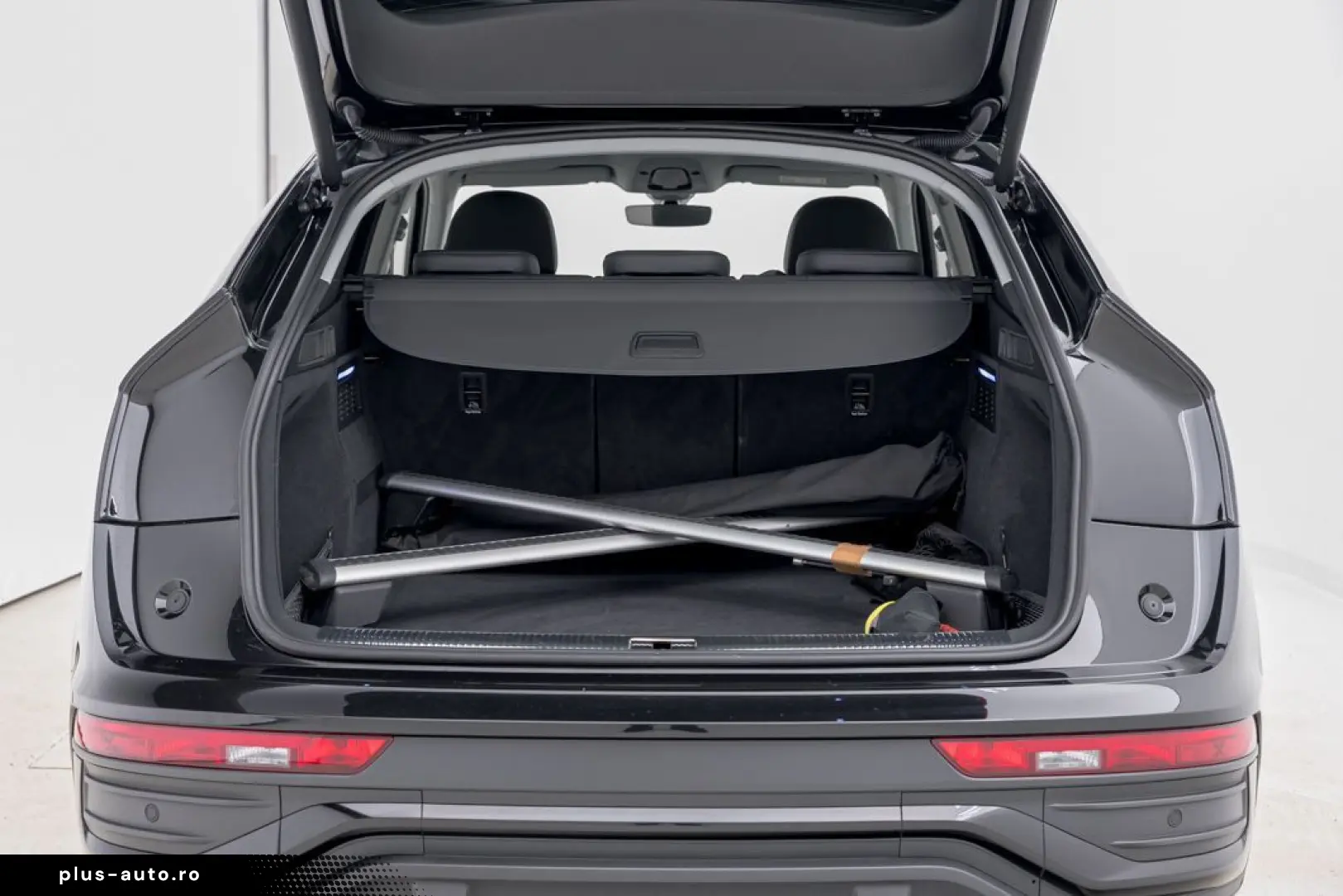 AUDI Q5 Sportback 40 TDI S-TRO QUA S-LINE VC NAV APP