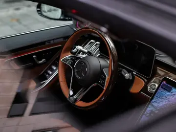 Mercedes-Benz S 680 MAYBACH V12 EDIȚIE   1 DIN 50