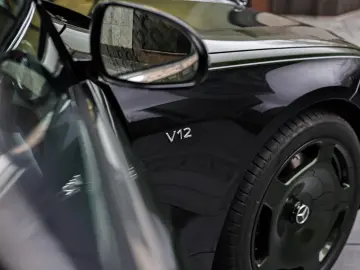 Mercedes-Benz S 680 MAYBACH V12 EDIȚIE   1 DIN 50