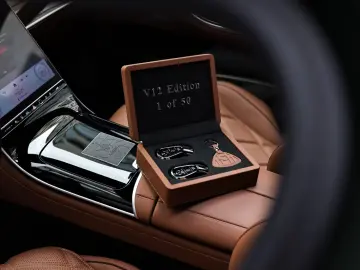 Mercedes-Benz S 680 MAYBACH V12 EDIȚIE   1 DIN 50