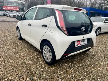 Toyota Aygo 1.0 X - play