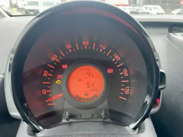 Toyota Aygo 1.0 X - play