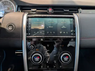 LAND ROVER Discovery Sport P250 R-Dynamic AWD AHK Panorama